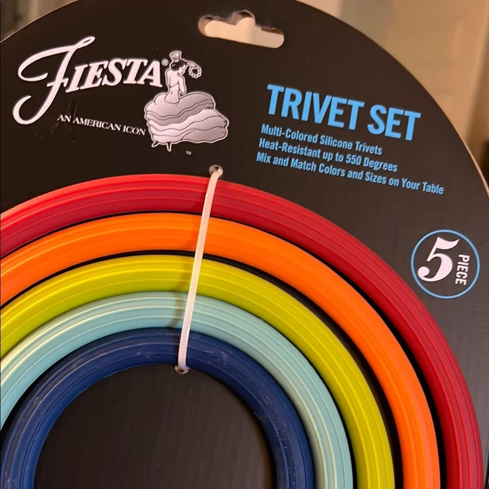 Fiesta Multi-Colored Silicone Trivet Set - Picture 2 of 9